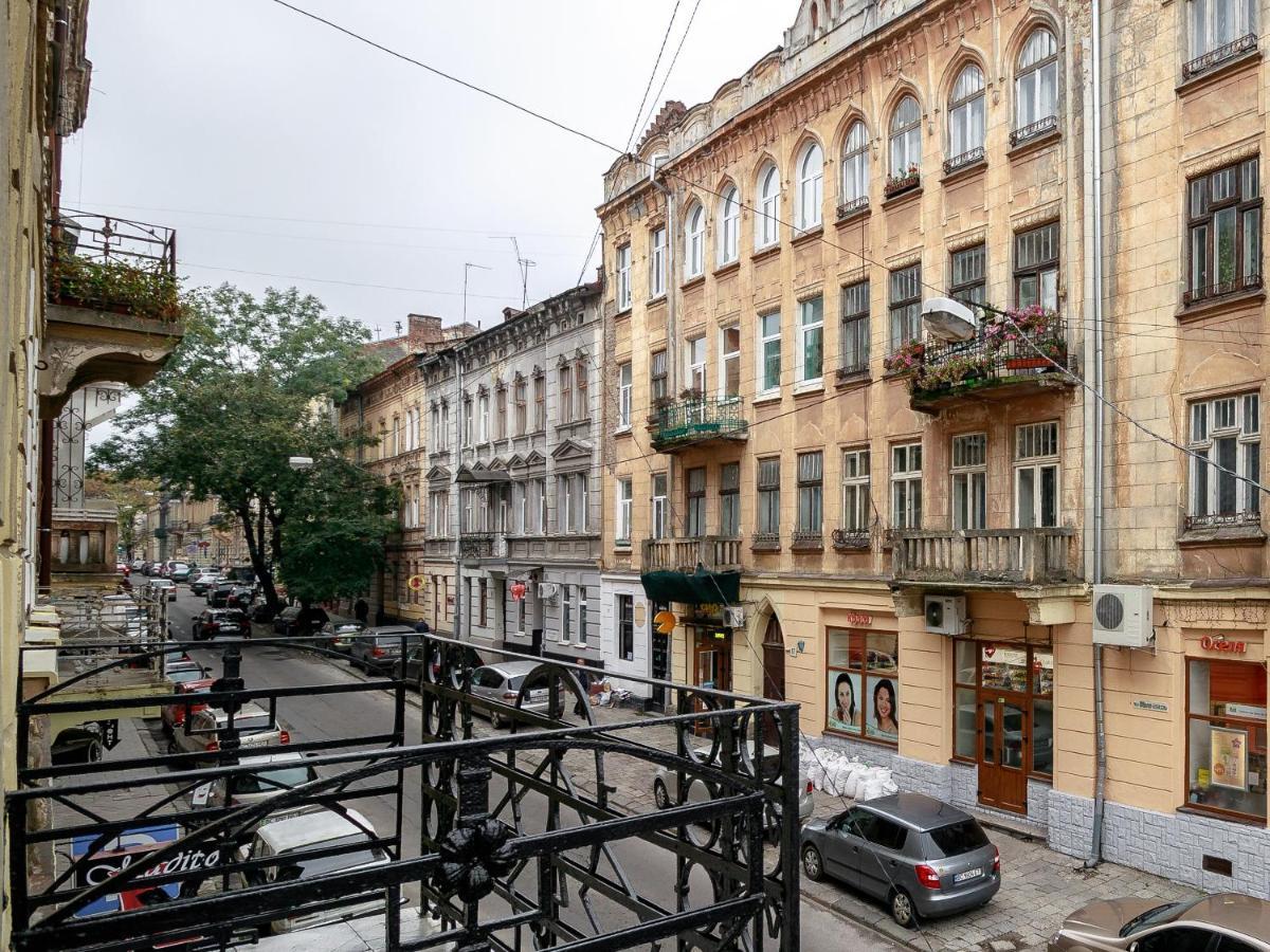 Golden Violin ! Apartments Lviv Exterior foto